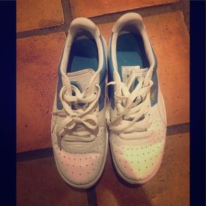 White and blue Puma sneakers SIZE 5.5